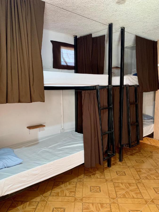 Spanglish Hostel Вальядолід Екстер'єр фото