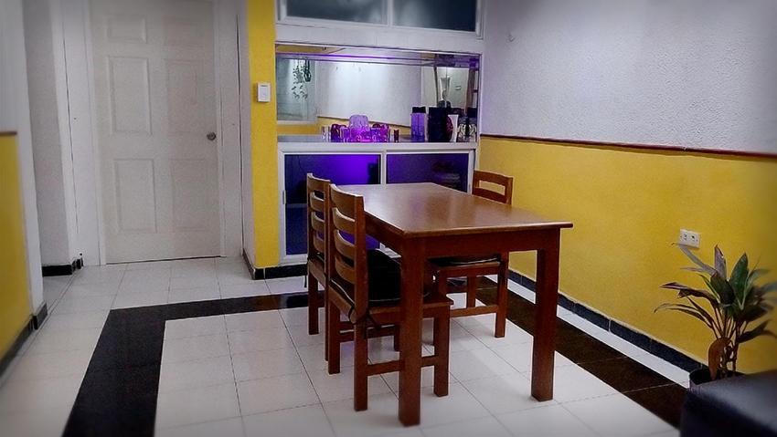 Spanglish Hostel Вальядолід Екстер'єр фото