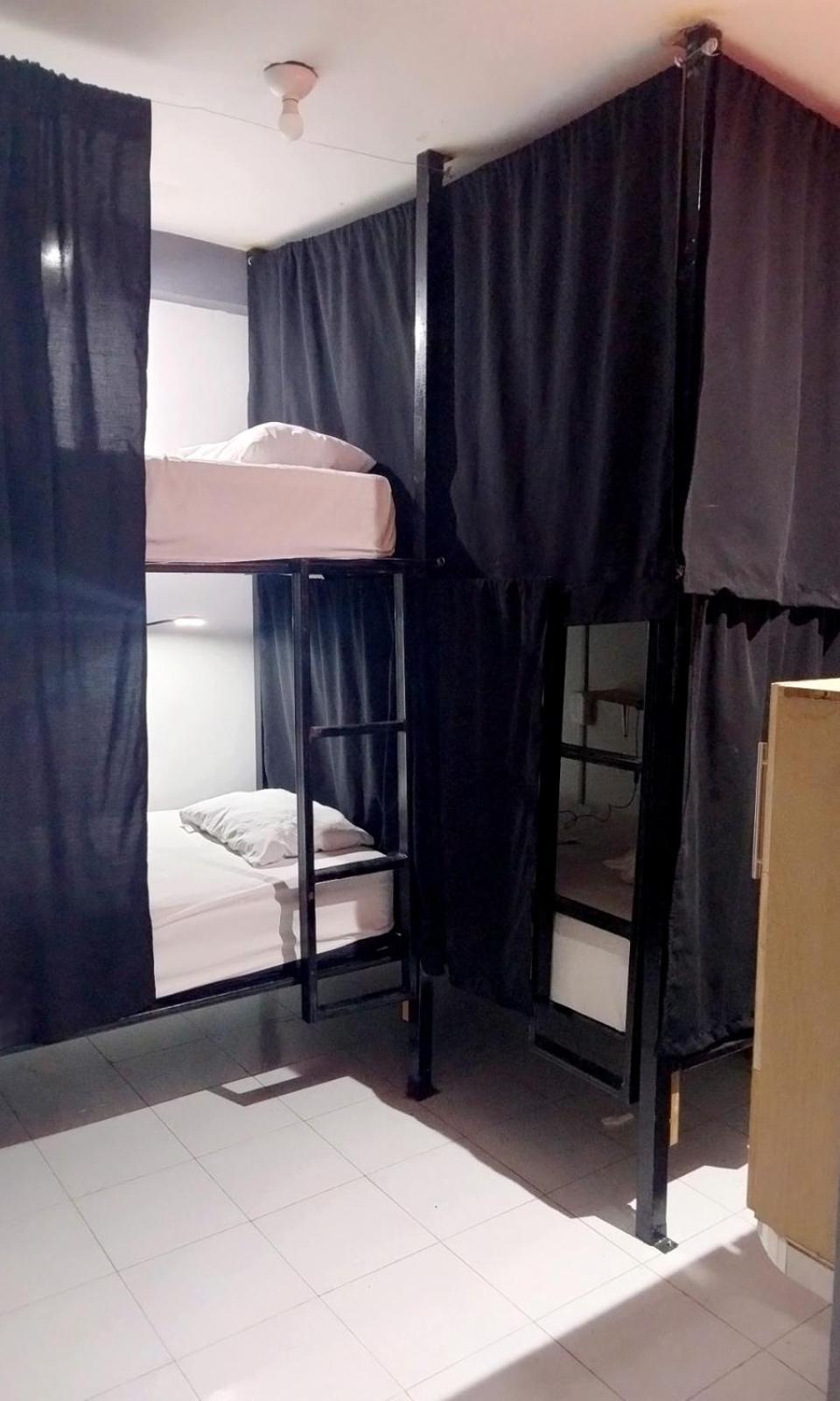 Spanglish Hostel Вальядолід Екстер'єр фото