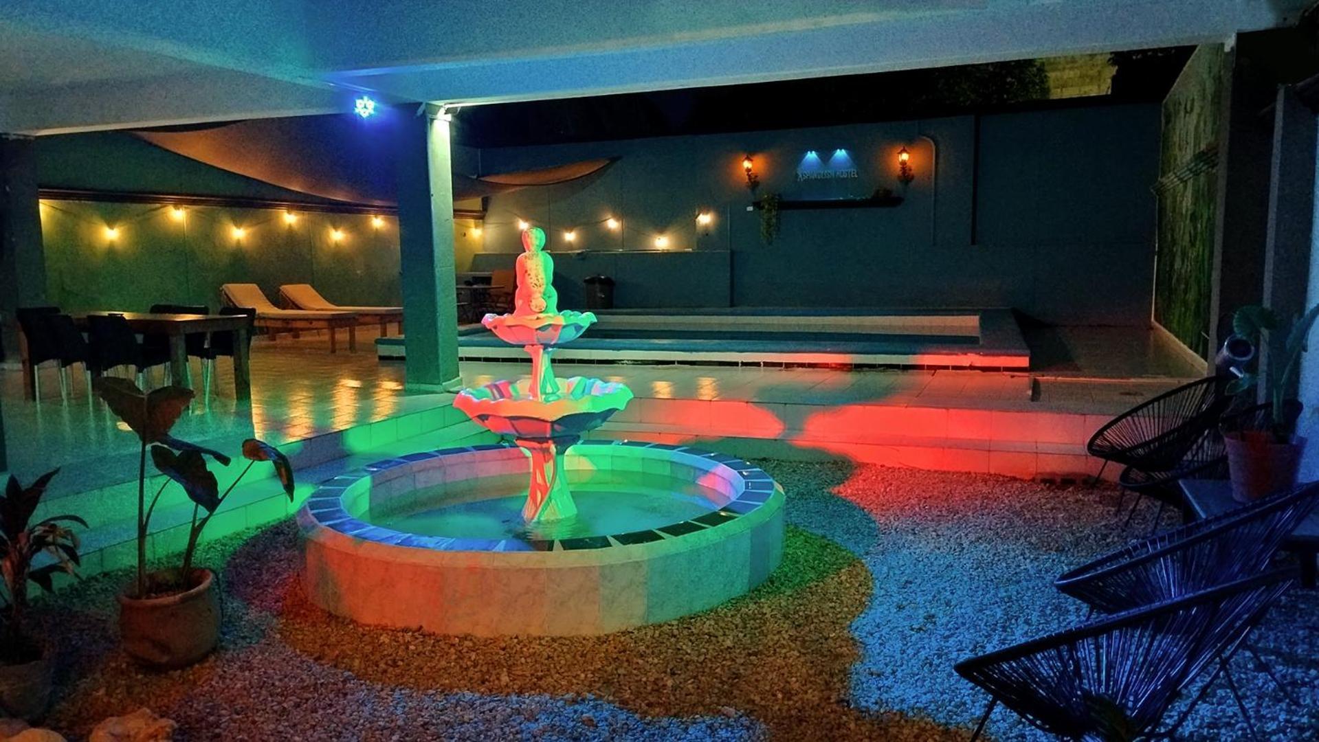 Spanglish Hostel Вальядолід Екстер'єр фото
